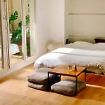 Central Paris Oasis Suite